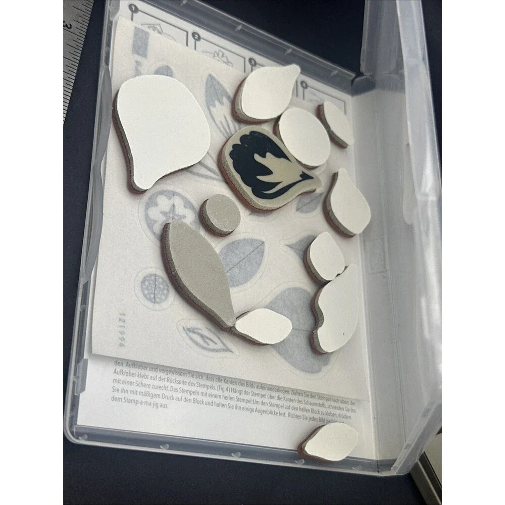 Stampin’ Up! BUILD A BLOSSOM Stamp Set And Coordinating Punch BLOSSOM PETALS